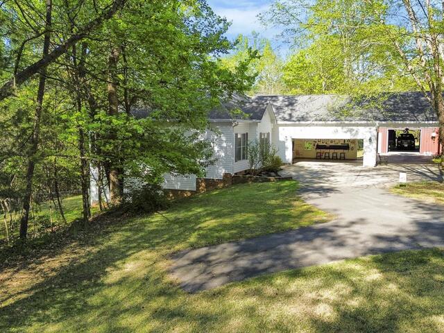 Photo of 181 Lake Drive