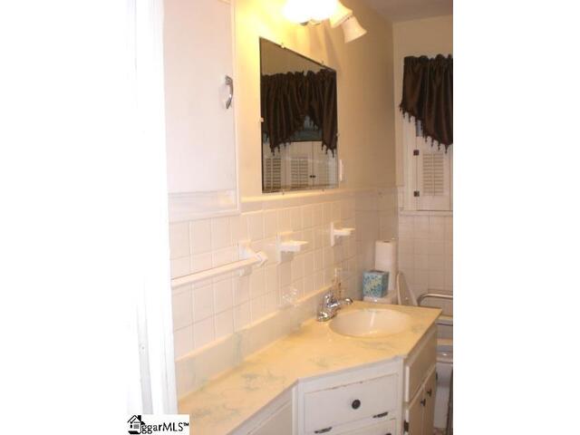 Photo of 228 Grove Road