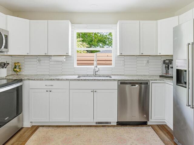 Photo of 407 Ravenal Road