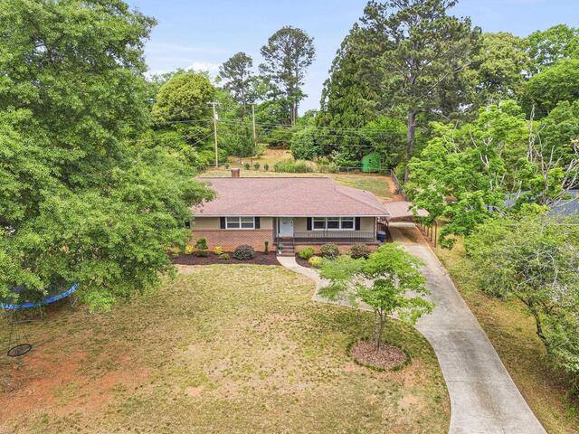 Photo of 407 Ravenal Road