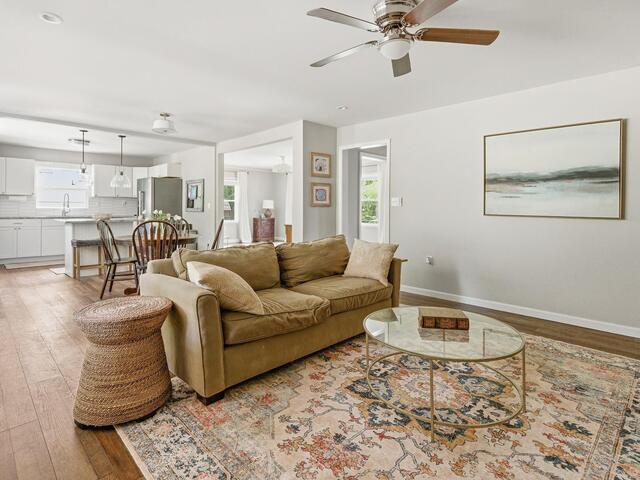 Photo of 407 Ravenal Road