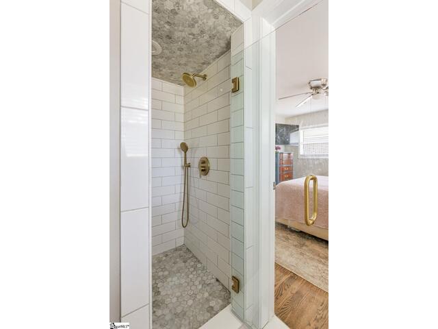 Photo of 407 Ravenal Road