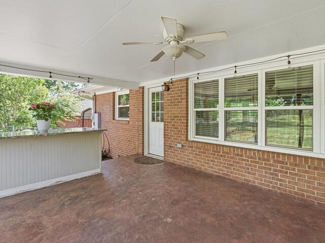 Photo of 407 Ravenal Road
