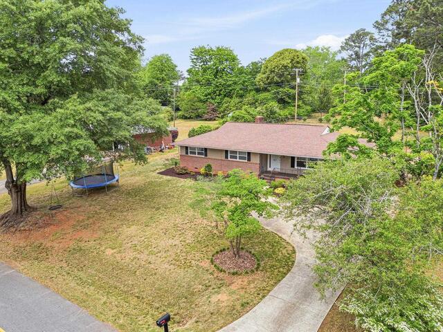 Photo of 407 Ravenal Road