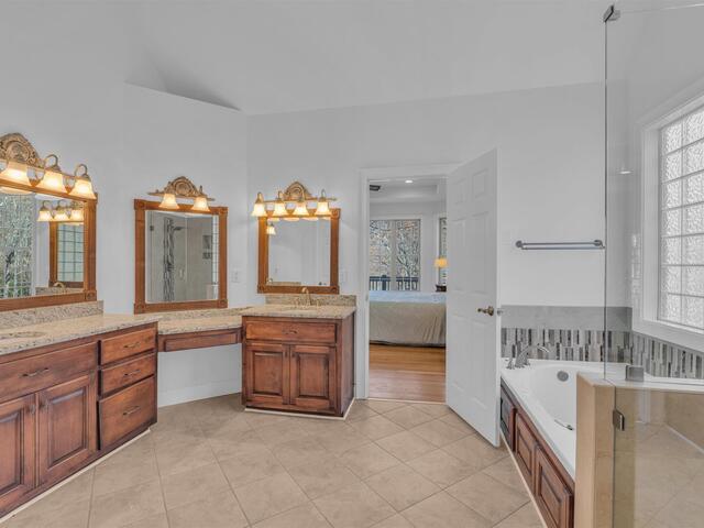 Photo of 20 Moccasin Flower Trail