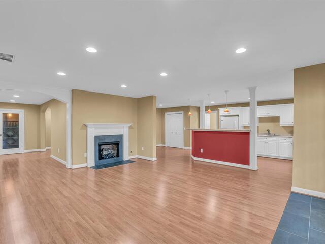 Photo of 20 Moccasin Flower Trail