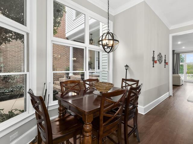 Photo of 1400 Thornblade Boulevard