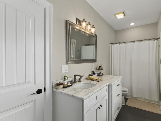 Photo of 1400 Thornblade Boulevard