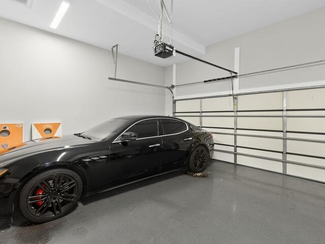 Photo of 1400 Thornblade Boulevard