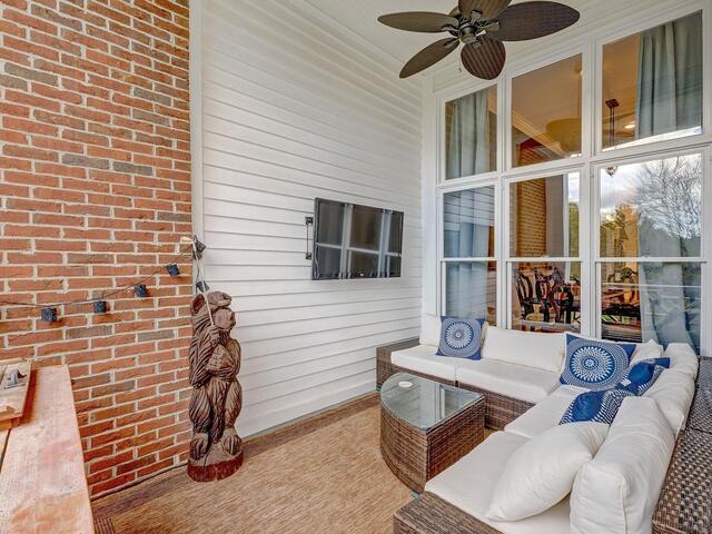 Photo of 1400 Thornblade Boulevard