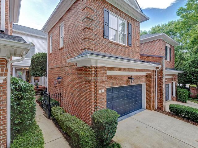 Photo of 1400 Thornblade Boulevard