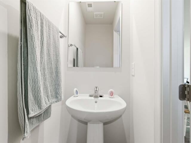 Photo of 833 Cranbrook Drive