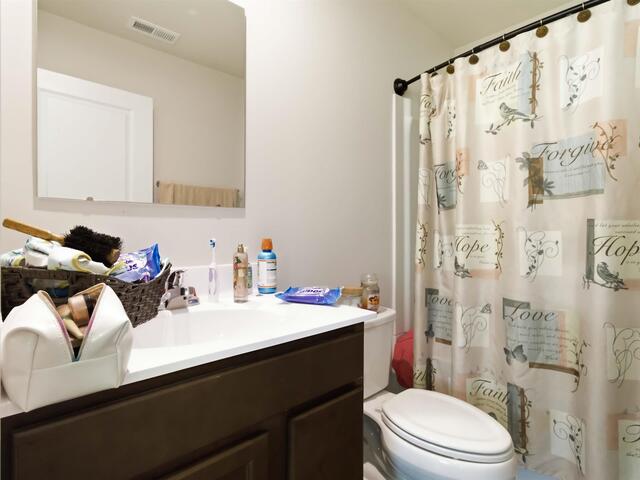 Photo of 833 Cranbrook Drive