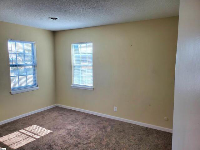 Photo of 713 E Curtis