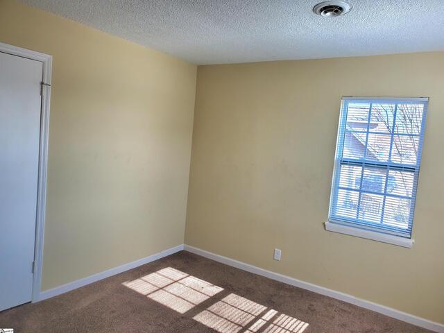 Photo of 713 E Curtis