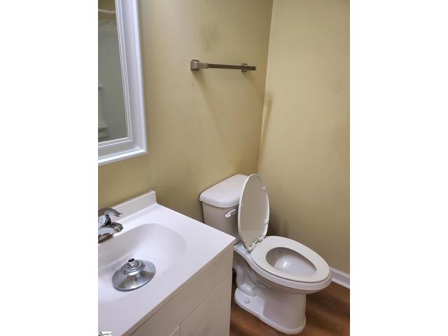 Photo of 713 E Curtis
