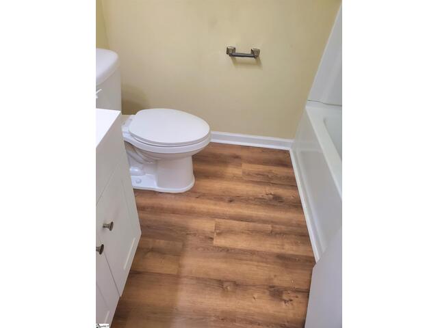 Photo of 713 E Curtis