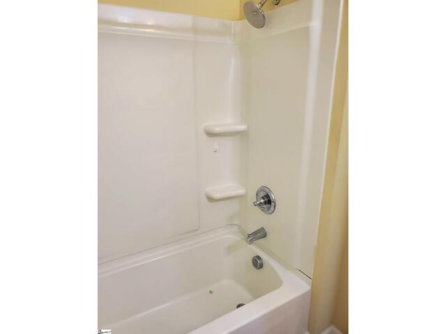 Photo of 713 E Curtis