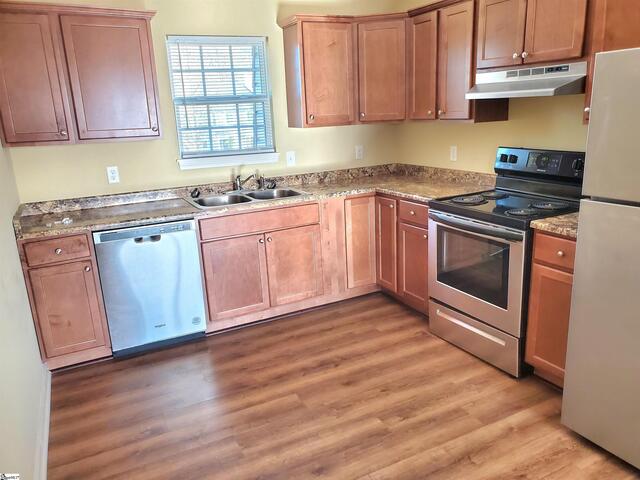 Photo of 713 E Curtis