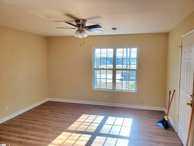 Photo of 713 E Curtis