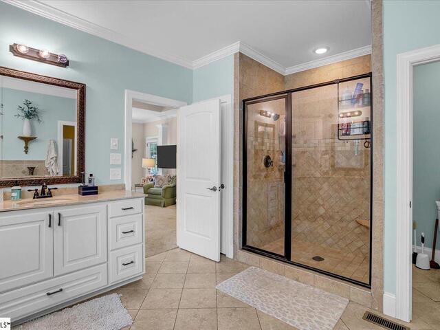 Photo of 409 Arthurs Court