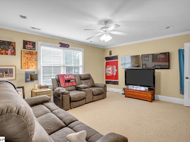 Photo of 409 Arthurs Court