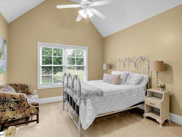 Photo of 409 Arthurs Court