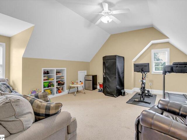 Photo of 409 Arthurs Court
