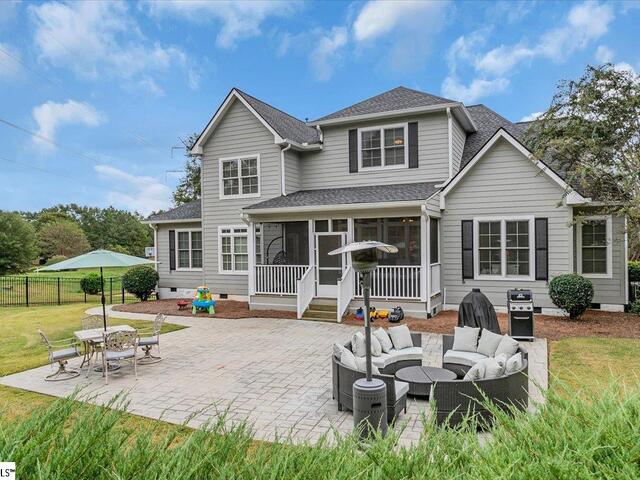 Photo of 409 Arthurs Court