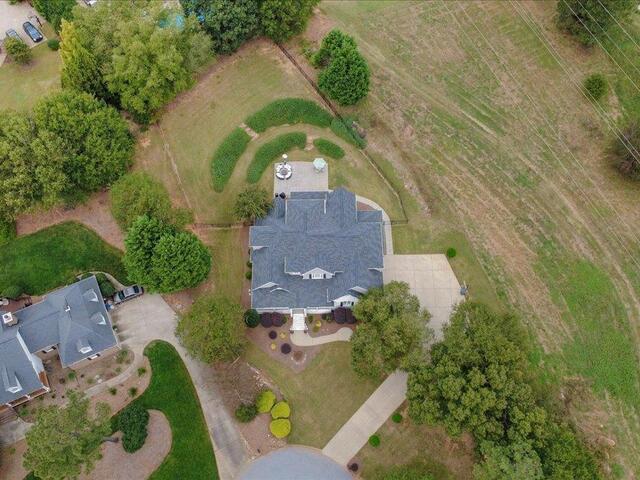 Photo of 409 Arthurs Court