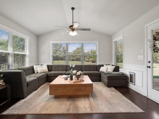 Photo of 2 Sunray Lane