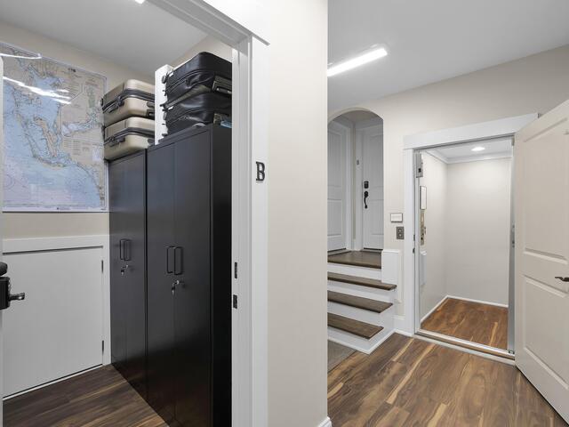 Photo of 106 W Park Avenue