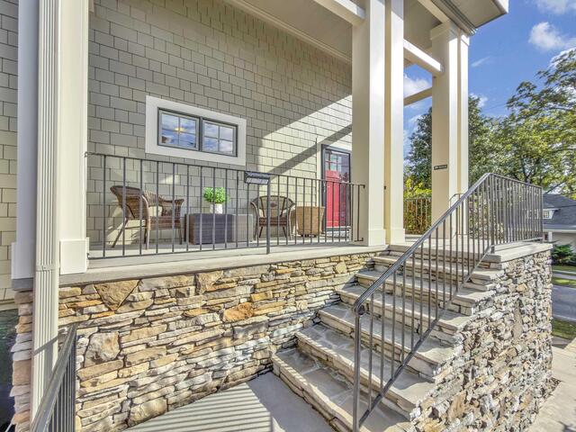 Photo of 106 W Park Avenue