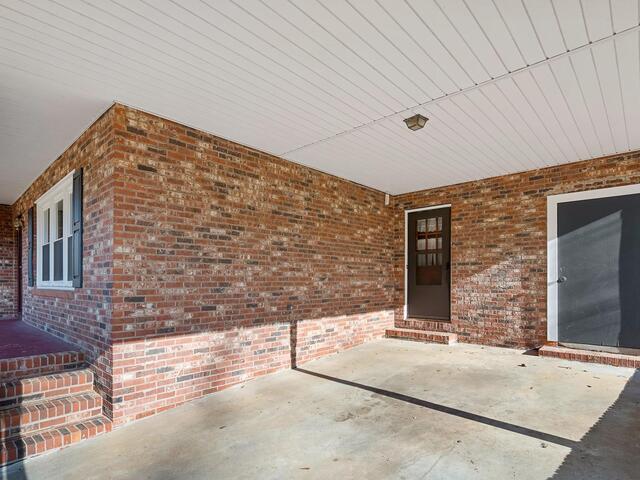 Photo of 218 Richmond Drive