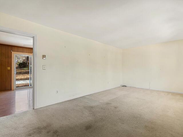 Photo of 218 Richmond Drive