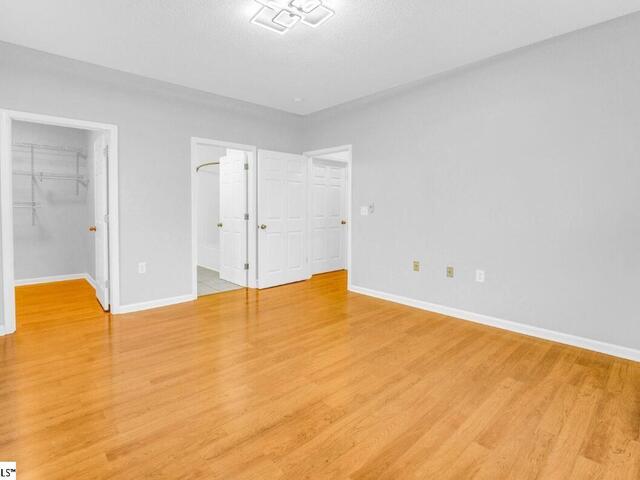 Photo of 421 Mckenna