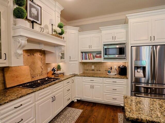 Photo of 108 Ledgestone Way