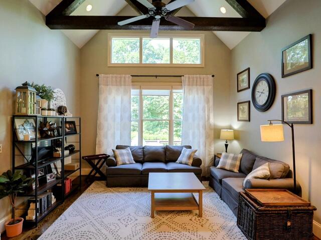 Photo of 108 Ledgestone Way