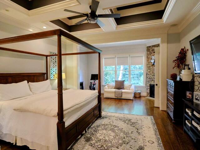 Photo of 108 Ledgestone Way