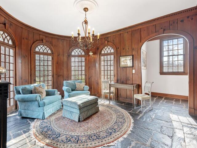 Photo of 48 Ridgeland Drive