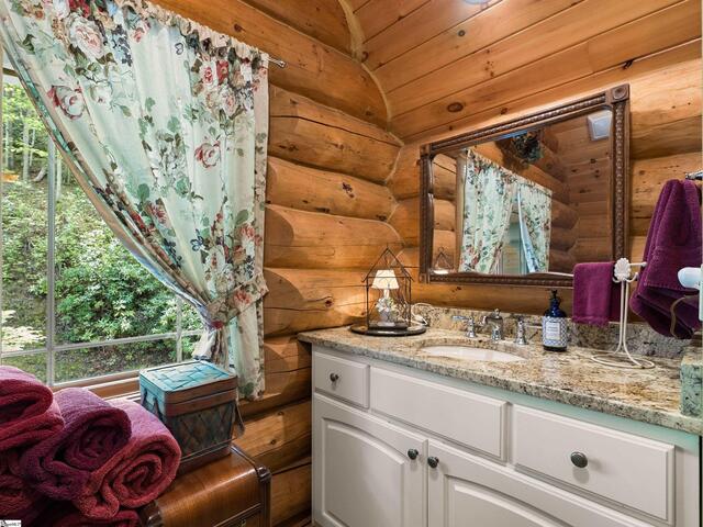 Photo of 4004 Lake Adger Parkway
