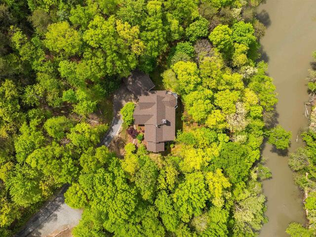 Photo of 4004 Lake Adger Parkway