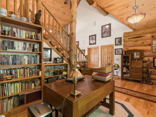 Photo of 4004 Lake Adger Parkway