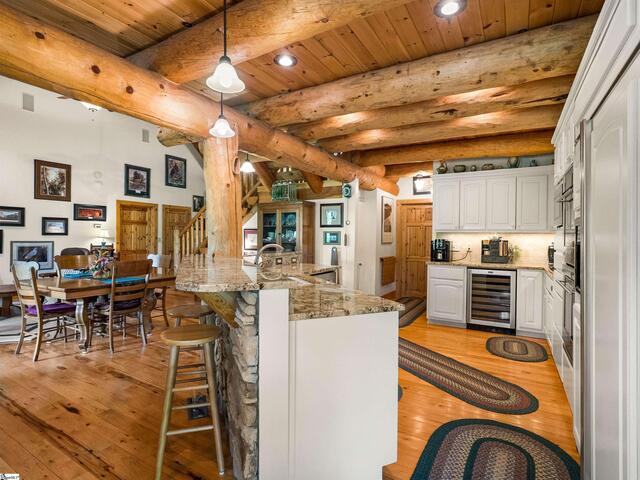 Photo of 4004 Lake Adger Parkway