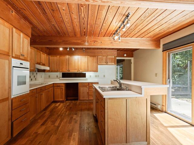 Photo of 1100 Little Texas Road