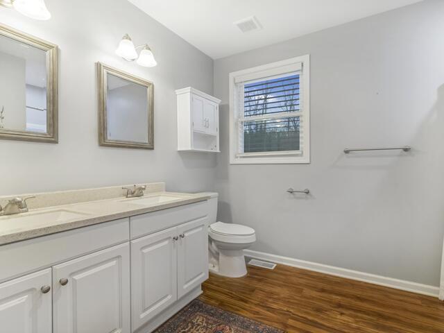 Photo of 2438 Durbin Road