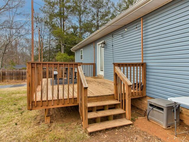 Photo of 2438 Durbin Road