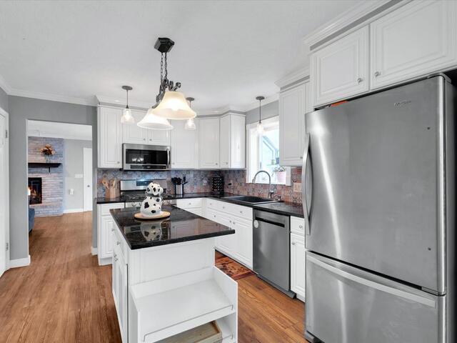 Photo of 1002 Greenwood Court