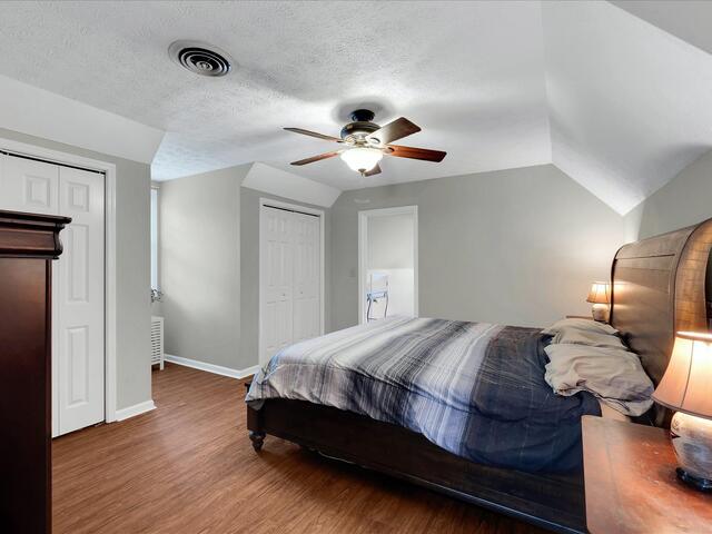 Photo of 1002 Greenwood Court