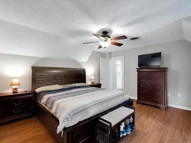 Photo of 1002 Greenwood Court